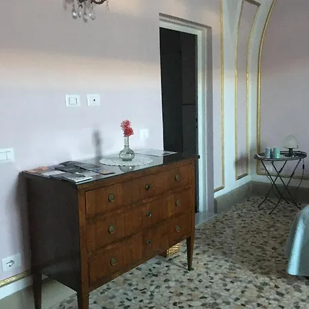 In The Center Of Casa de hóspedes